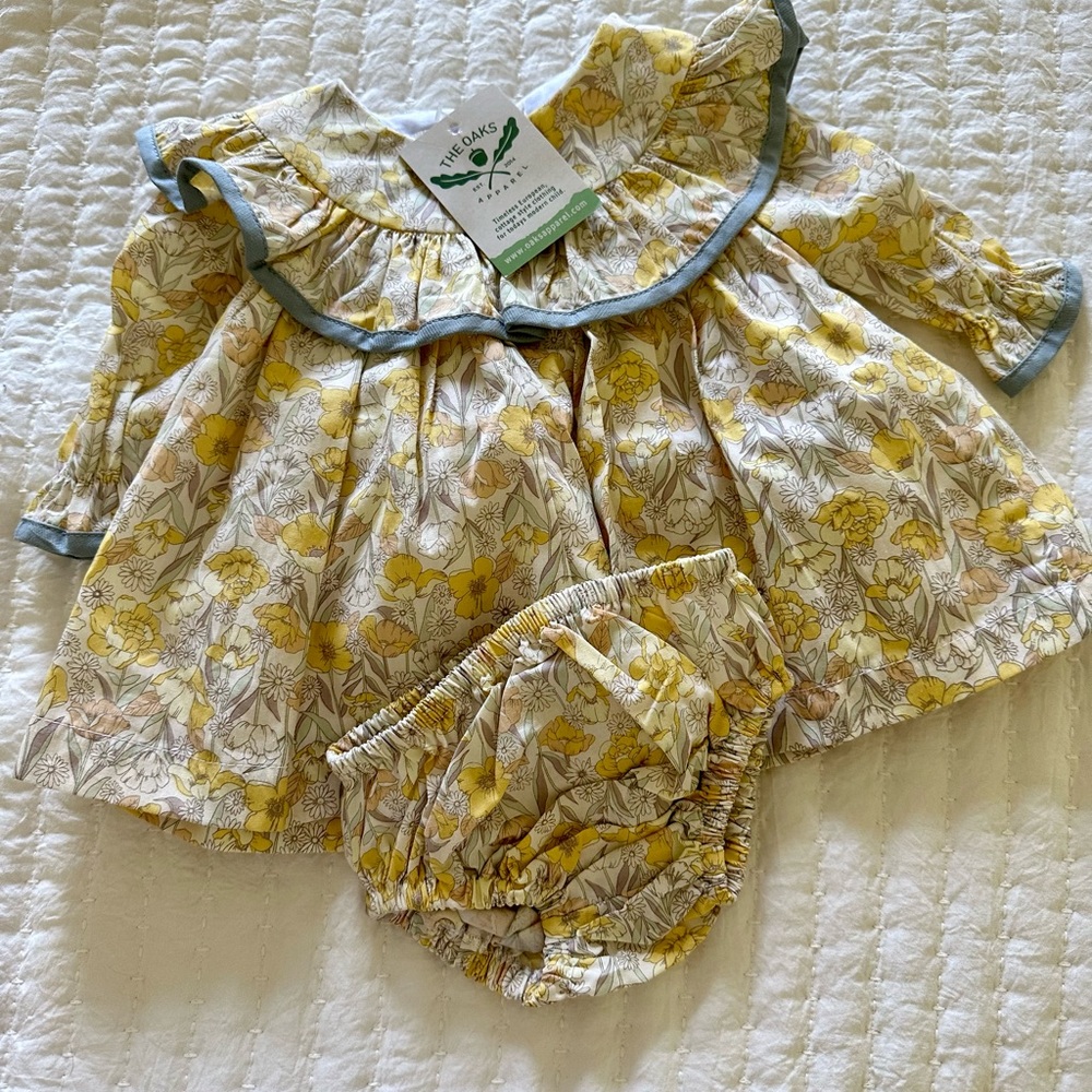 NWT 6 mo— perfect for fall!!